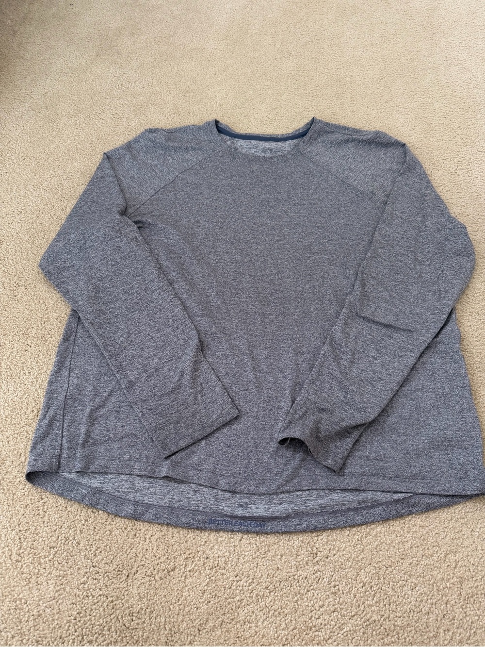 lululemon athletica Women's Long Sleeve Crew - Heather Gray/Blue